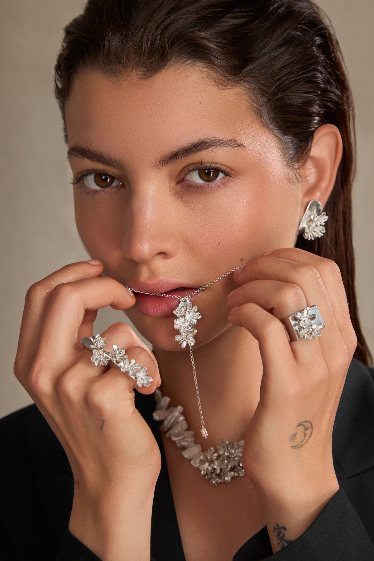 Trois Fleurs Earrings