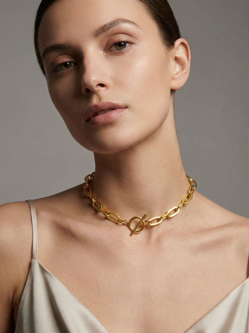 Thick Paperclip Chain Toggle Chocker