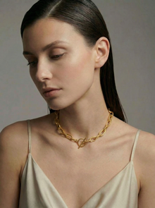 Thick Paperclip Chain Toggle Chocker